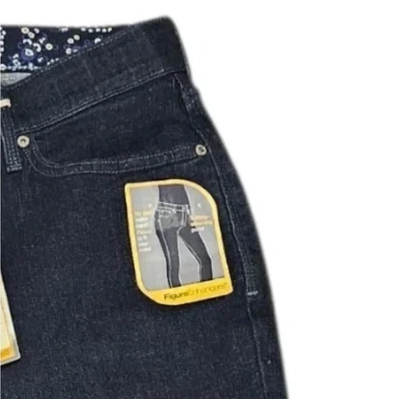 NWOT Levi’s Perfect Waist 525 Dark Blue Straight Leg Women's Jeans - Picture 10 of 13